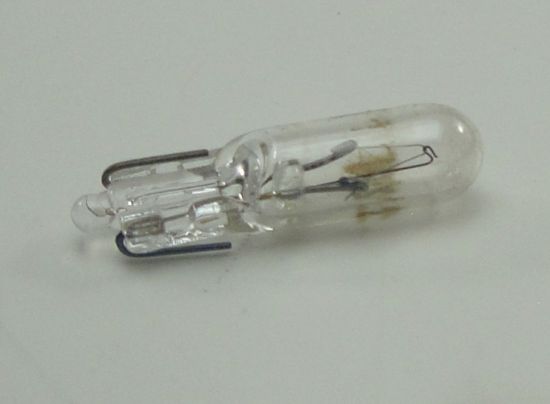 PictureAltAttribute - lamp-T5-jpg